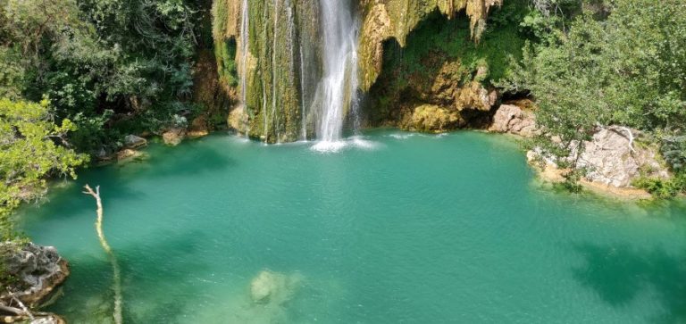 Sillans la Cascade