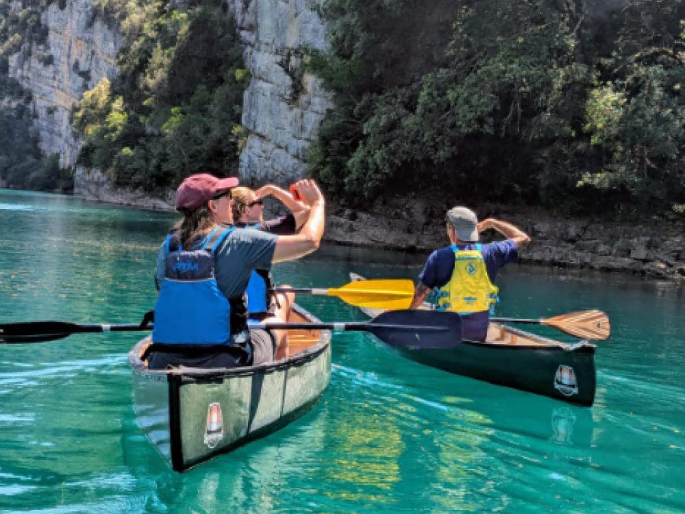 Activité nautique dans un groupe dans le Verdon